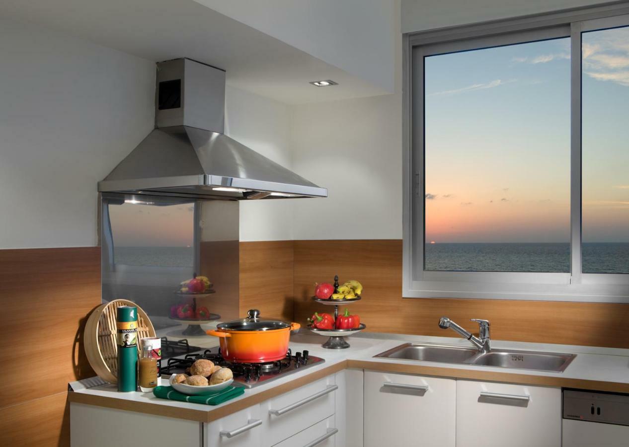 Beach Luxury Apartments And Suites Tel Awiw Zewnętrze zdjęcie